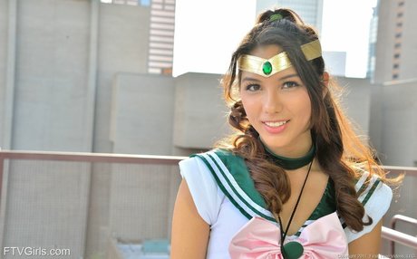 Melody Wylde exklusive freie bild