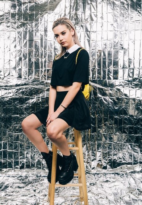 Amanda Steele top kunst galerie