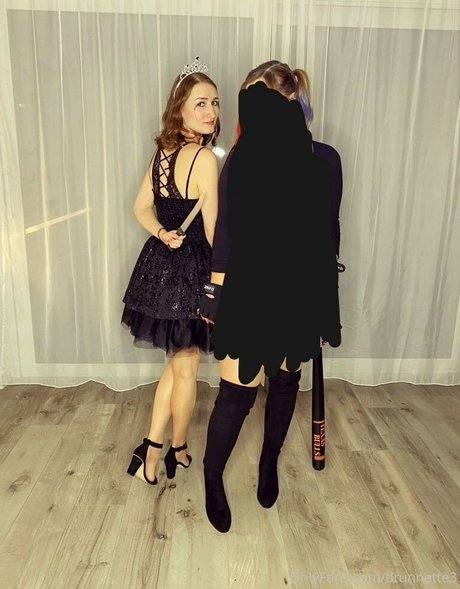 brunnette3 exklusive schöne galerien