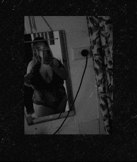 yazminrose12 hübsche erwachsene foto