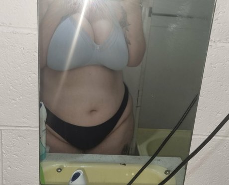 yazminrose12 hübsche erwachsene bild