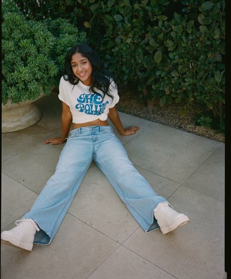 Maitreyi Ramakrishnan nacktheit freie fotos