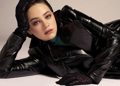 Mary Mouser xxx pornographische archiv