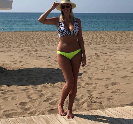 Lorna Gilly hd akt galerien