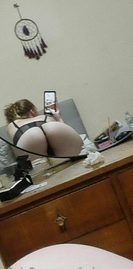 baby roze kunst nacktheit bild