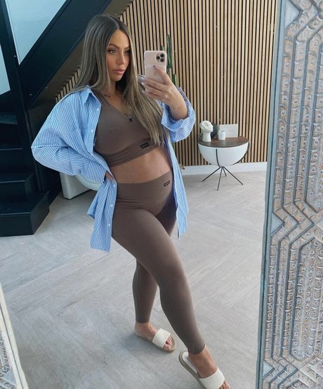 blonde bikini-onlyfans kunst akt bilder