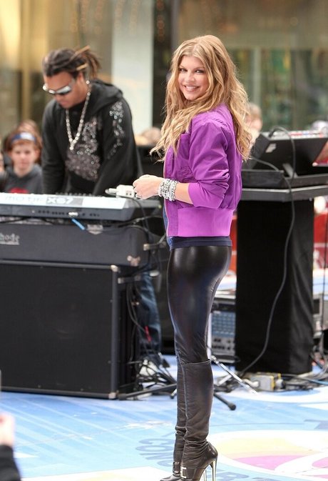 Stacy Ferguson heiße kunst galerie