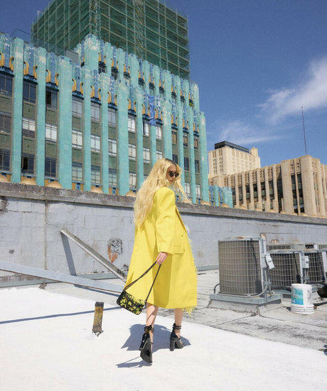 Hila Klein exklusive akt foto