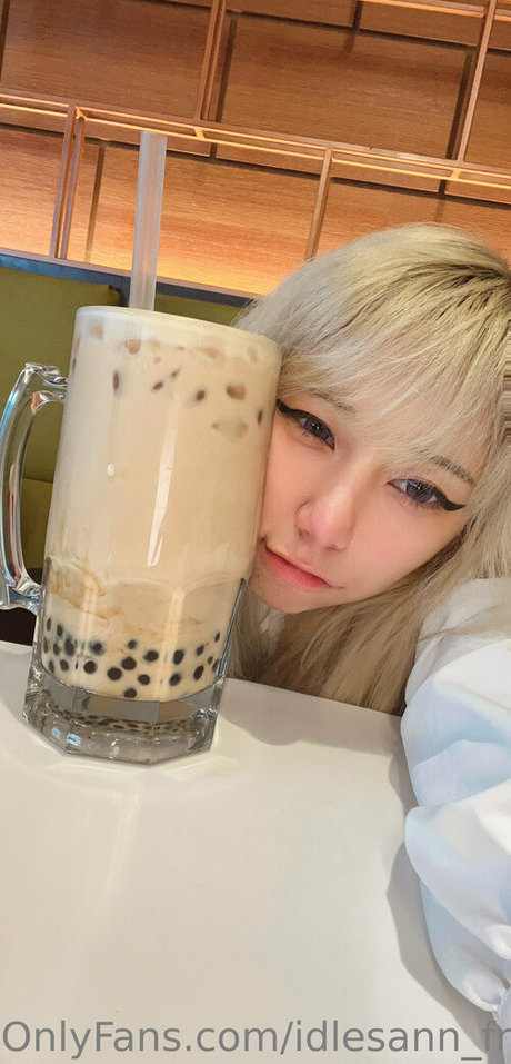 idlesann free exklusive porno galerien