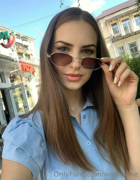 wrenirene exklusive akt archiv