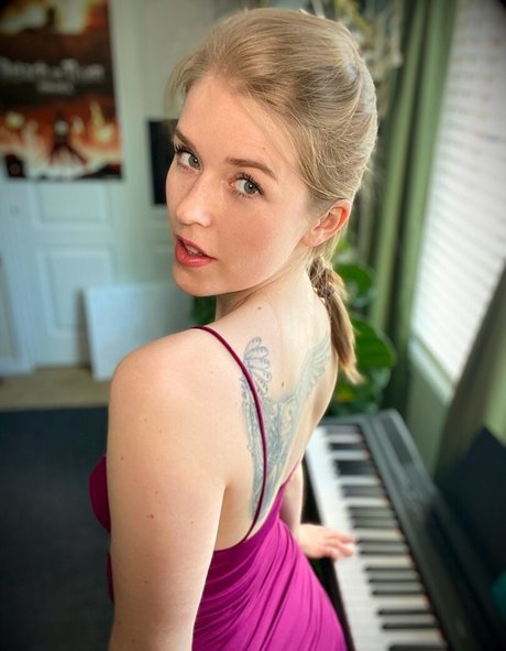 DatOtterGirl freie erotische fotos