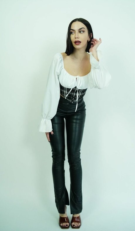 Maria Valero sexy nackte archiv