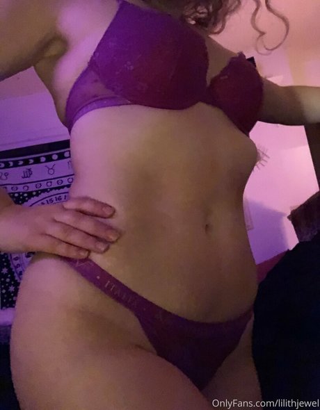 emo-schlampe onlyfans schöne kunst bilder