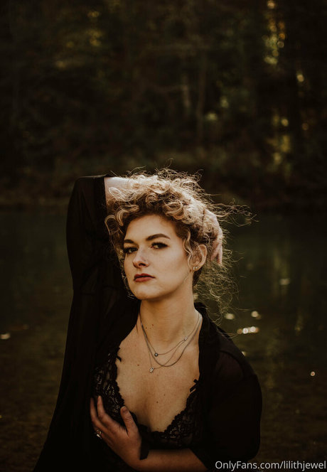 lilithjewel perfekte beste bild