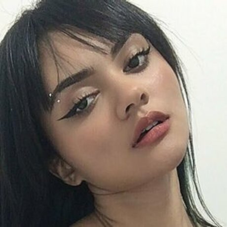 jaddeprecious nacktheit archiv