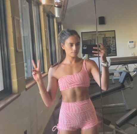 Imogen Russell schauspielerin nackte galerien