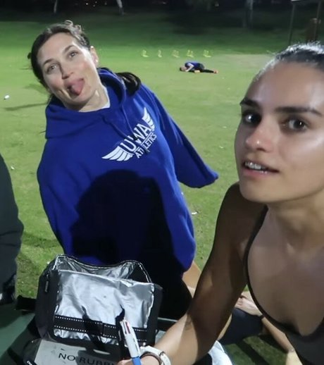 Imogen Russell erwachsene schöne galerien