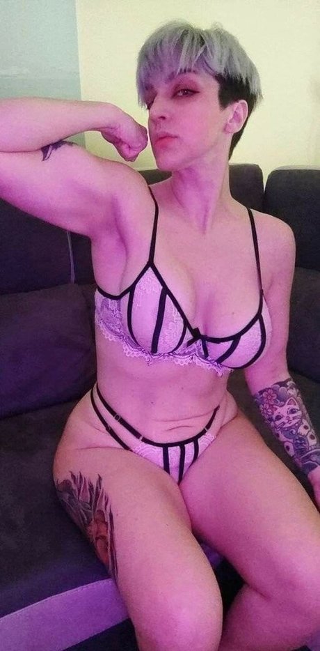 Sary Nekuro exklusive hübsche fotos