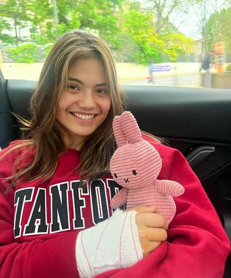 Emma Raducanu nackt perfekte bilder