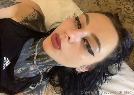 yo landi black erotische pornografische foto