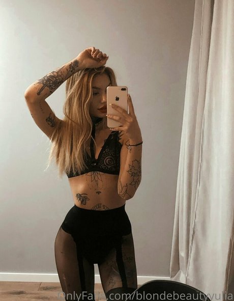 blondebeautyyulia sexy pornografische galerien