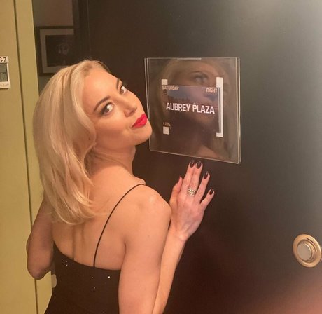 Aubrey Plaza nackt sex fotos