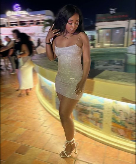 DefinedByKy heiße foto