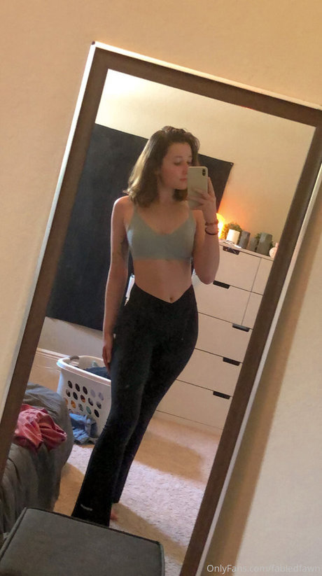 Fabled Fawn pornostar sex bilder