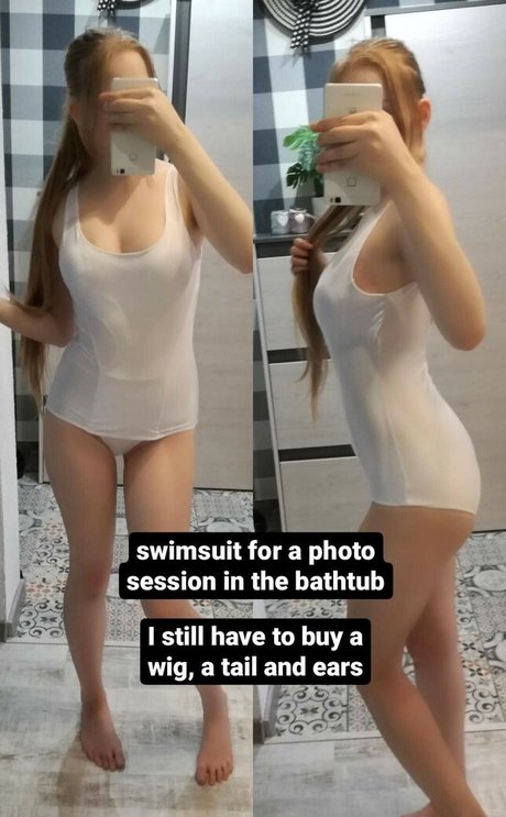 Akariia Cosplay schöne nackt bild