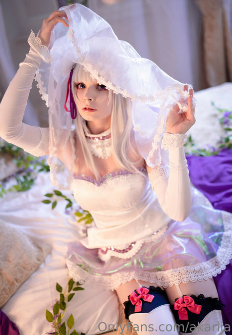Akariia Cosplay model top bilder