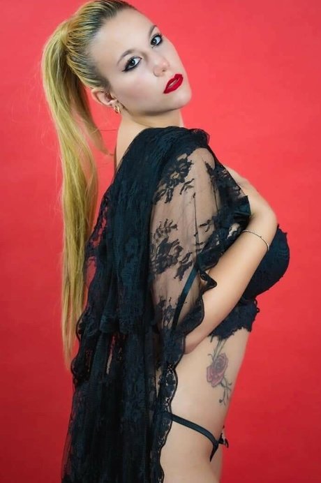 junge milf onlyfans freie nackten foto