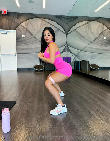 workoutwithamy model porno fotos