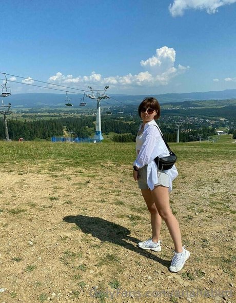 arianabird sexy pornografische bilder