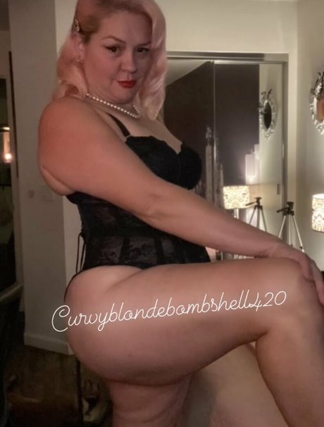 curvyblondebombshell420 kunst nacktheit bild