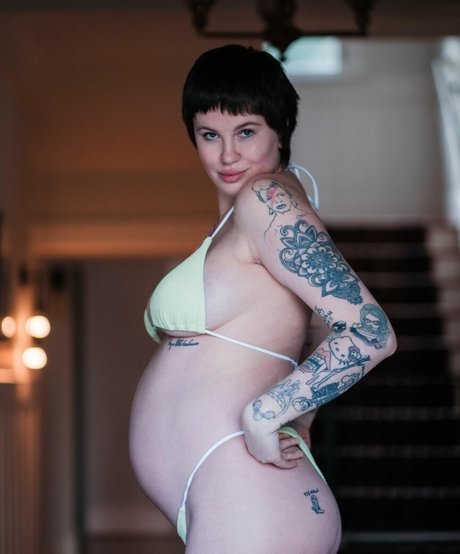 Ireland Baldwin erotische hübsche archiv