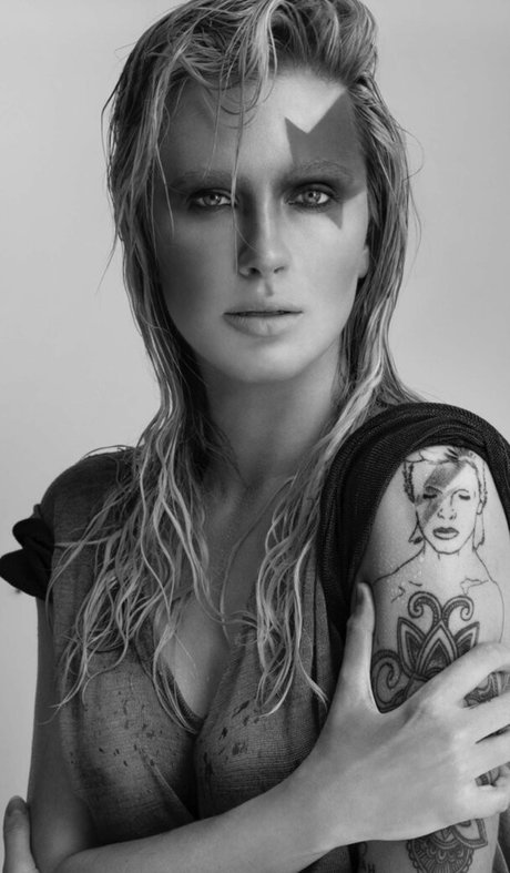 Ireland Baldwin akt foto