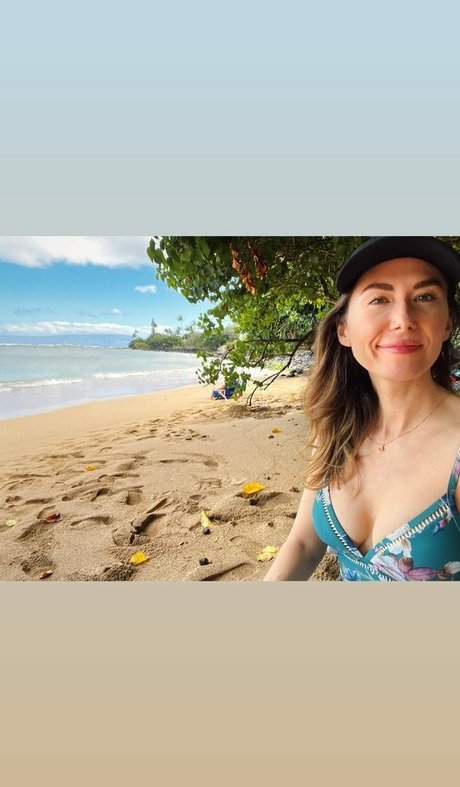 Jewel Staite xxx pornographische bilder