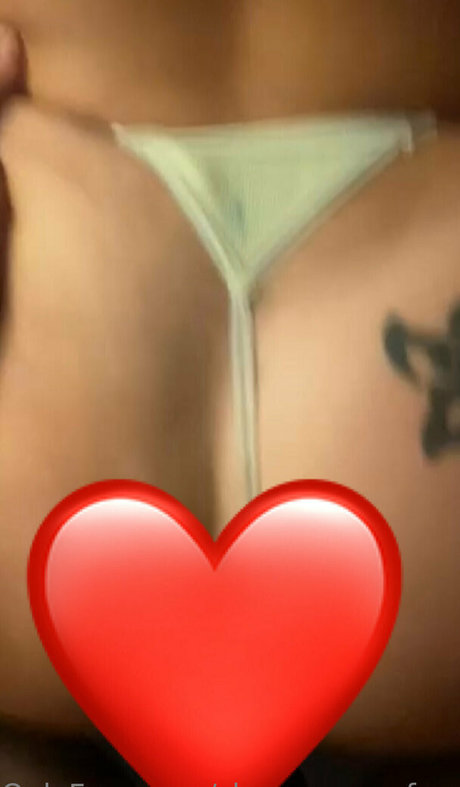 fansly onlyfans kunst perfekte bild