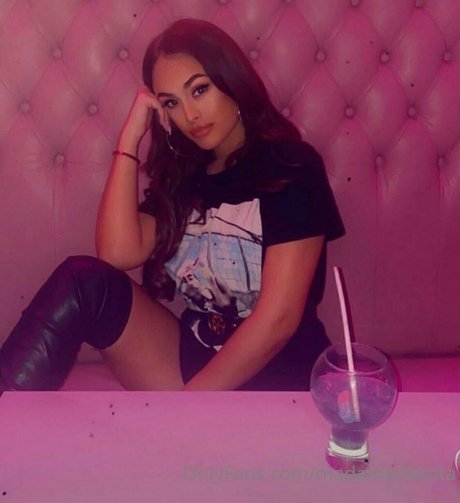 madamedakota Profilbild