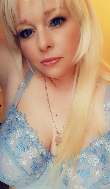 mistressmother model erotische fotos