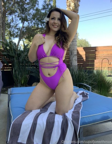cupofjoewithmoe model nackt bilder