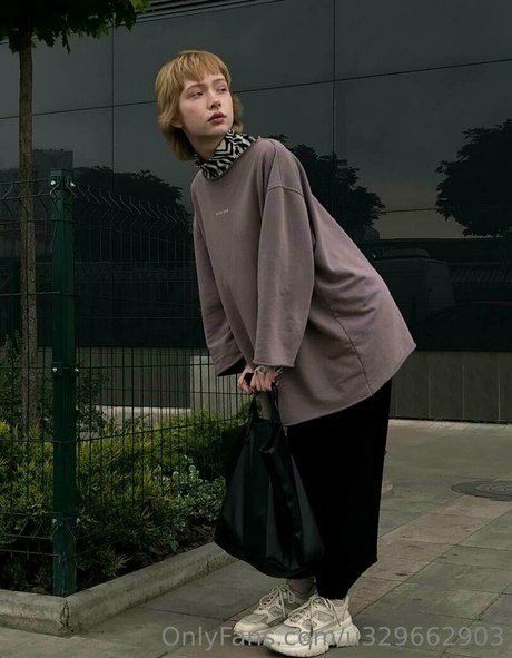 junge onlyfans schöne nette archiv