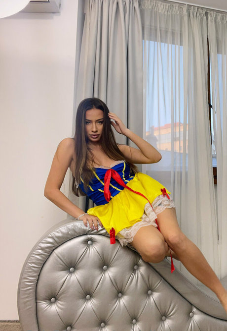 vollbusige rothaarige teen onlyfans nackt porno bilder