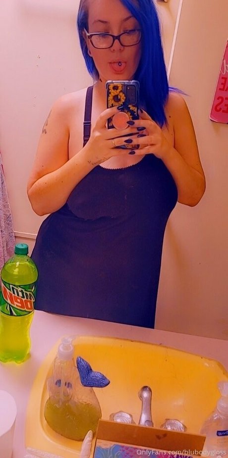 blubodygloss schauspielerin erwachsene foto