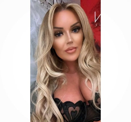 Rachel Rose heiße galerie