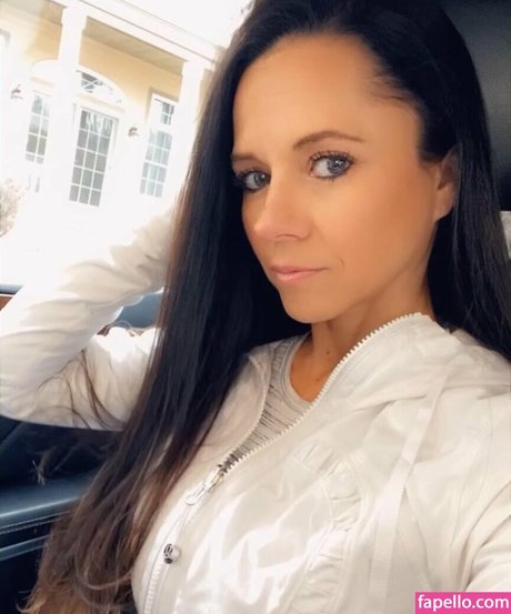 vollbusige rothaarige onlyfans heiße schöne archiv