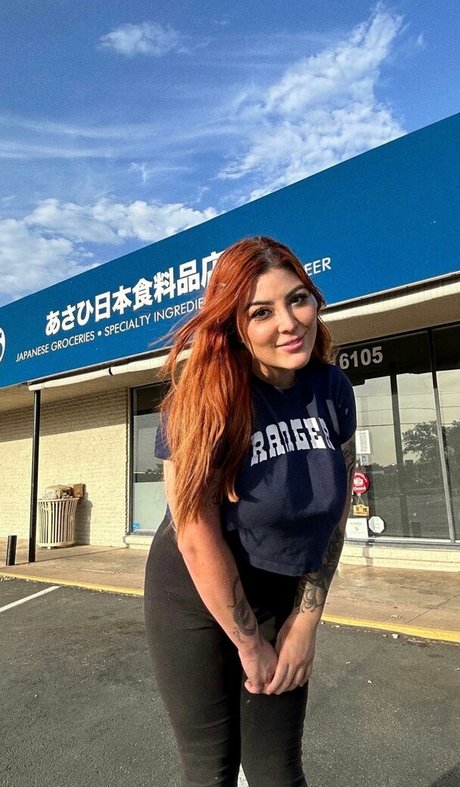 Ashlynn Arias porno fotos