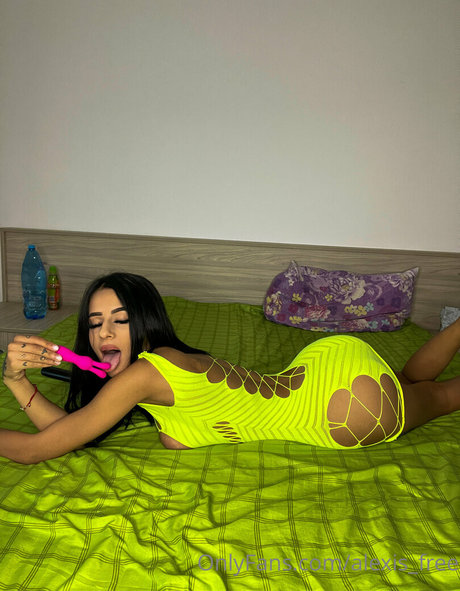 alexis free nackt hübsche fotos
