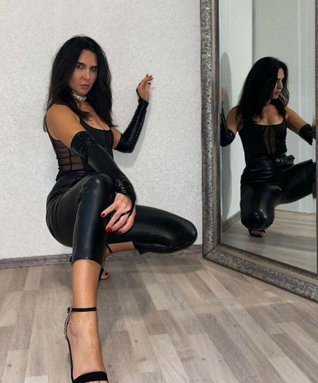 Senada Kostic model freie fotos