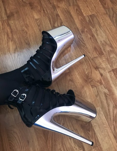 mintyknoxfree model heiße fotos